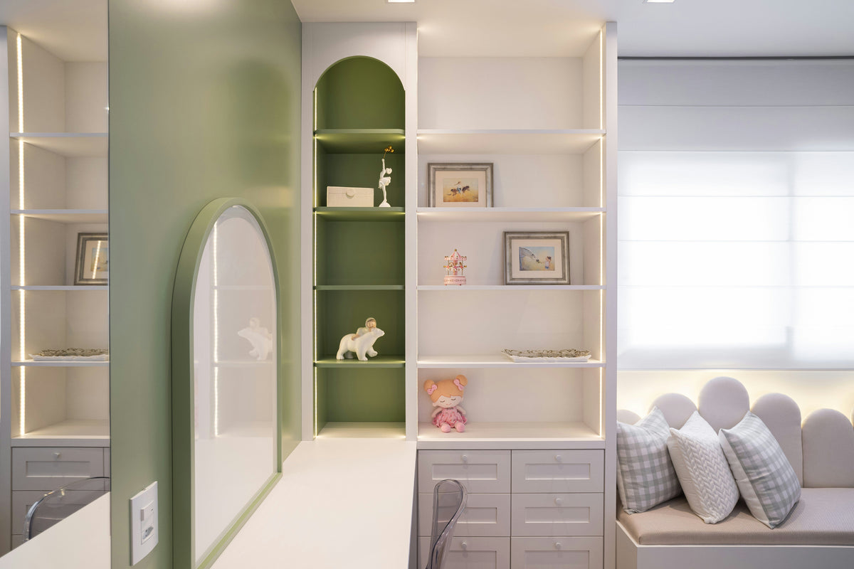 How to Coordinate Bedroom Furniture with a Montessori Bed