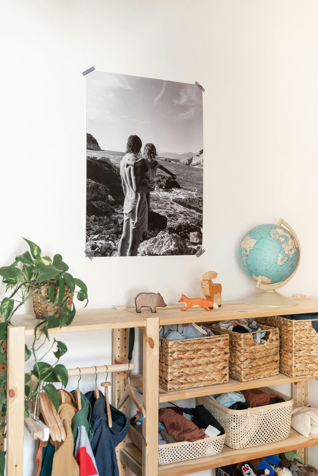 How to Keep a Montessori Bedroom Organized Throughout the Year