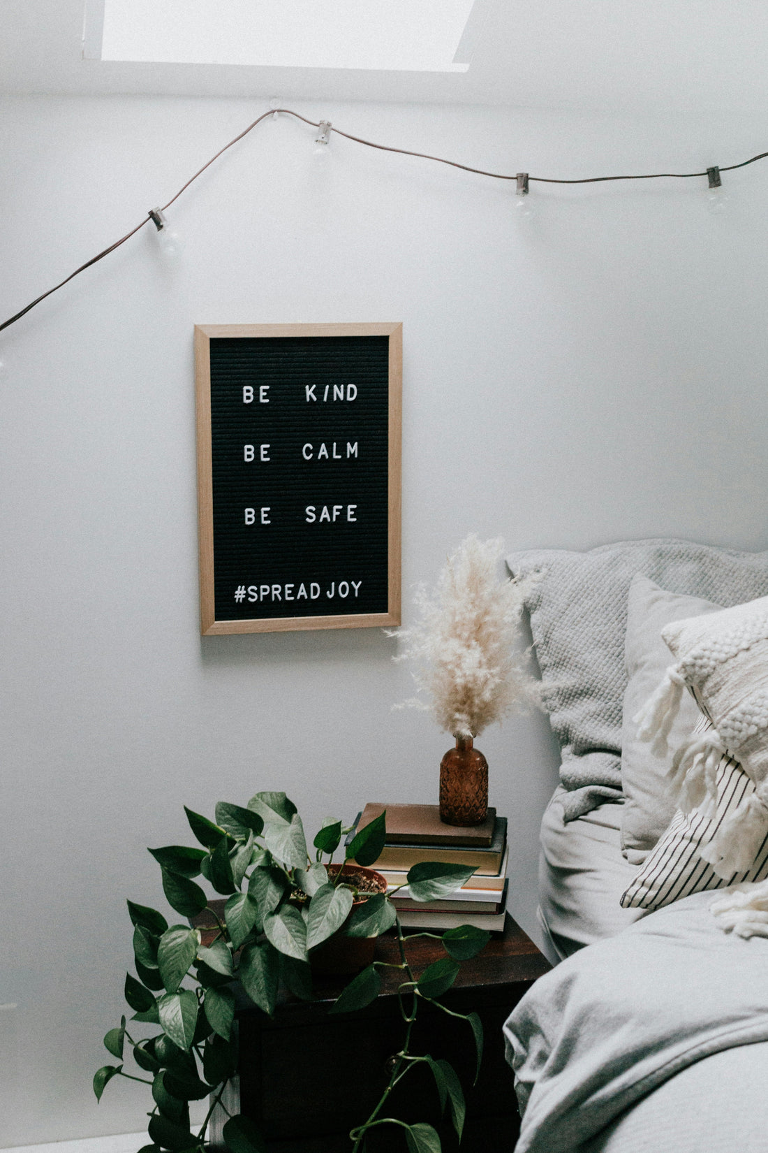 How to Create a Calm and Functional Montessori Bedroom
