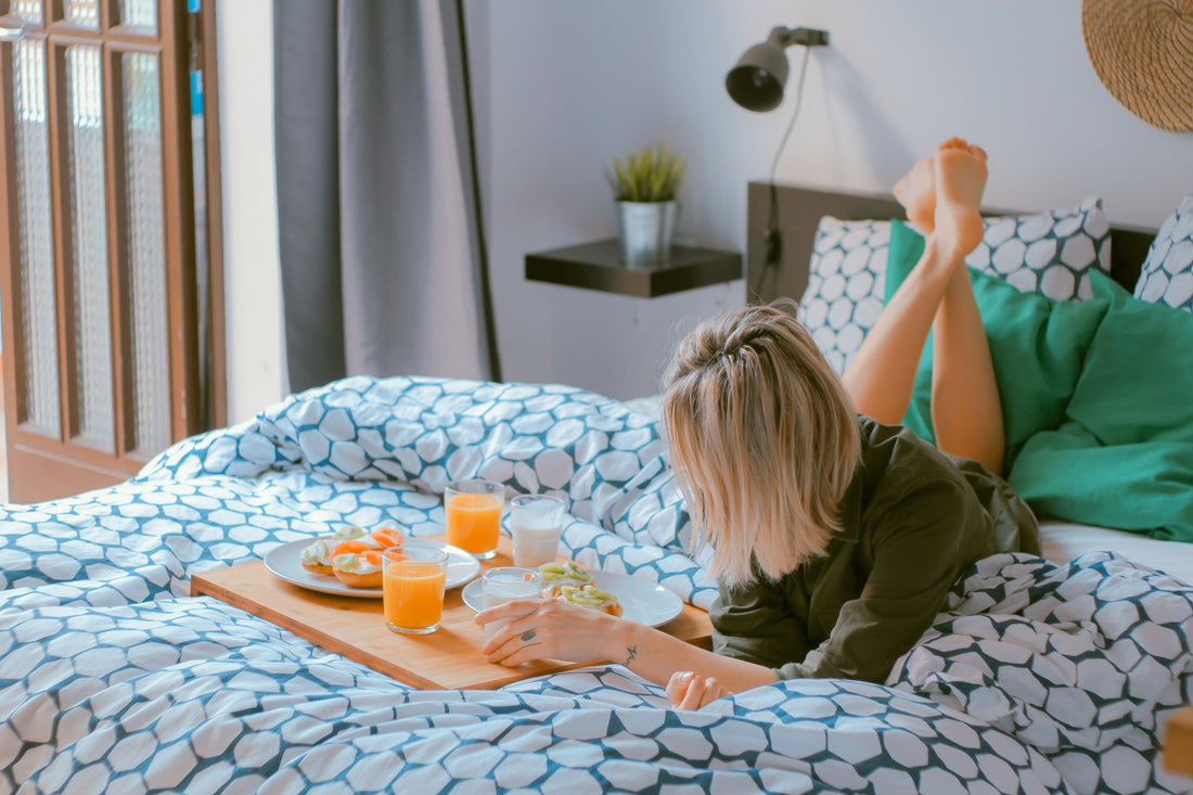 Wooden Montessori Beds for Girls' Bedrooms: Timeless Decorating Ideas