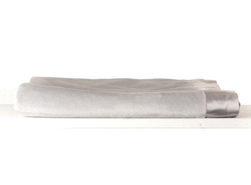 Little Giraffe Velvet Deluxe Blanket, 29" x 35" Color: Silver