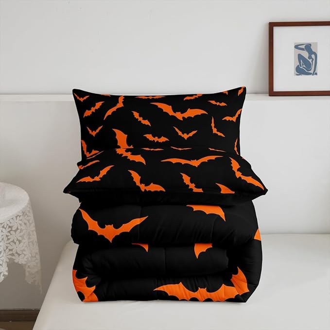 Erosebridal Happy Halloween Quilt King Size for Kids Boys Bats Animal Silhouette Comforter Set Orange Bats Animal Bedding Set Gothic Spooky Down Comforter with 2 Pillow Cases