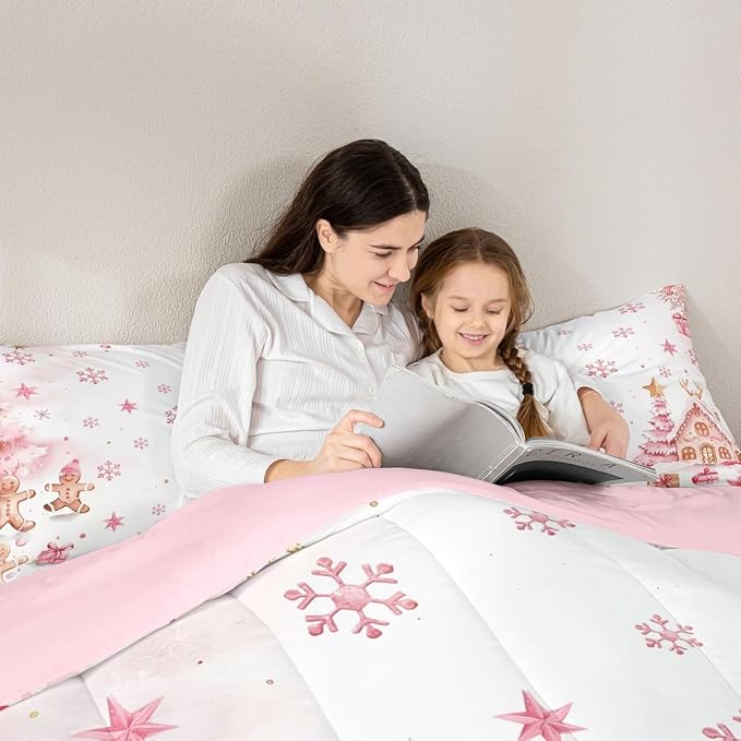 jejeloiu Kids Christmas Theme Comforter Set Twin Size Pink Xmas Gingerbread Man Bedding Set for Boys Girls Teens Candy House Snowflake Winter Happy New Year Duvet Quilt Room Decor