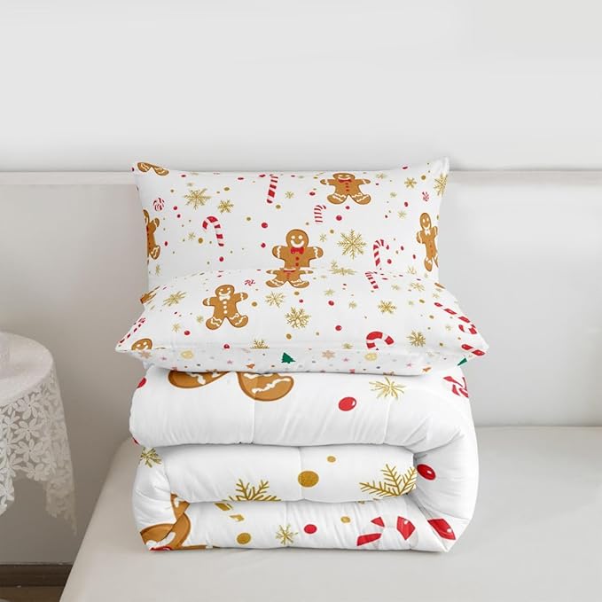 Feelyou Cute Gingerbread Man Comforter Set King Size Candy Cane Bedding Set for Kids Boys Girls Golden Snowflake Duvet Quilt Christmas Pattern Bedroom Decor Festive Design 3 Pcs with 2 Pillow Cases