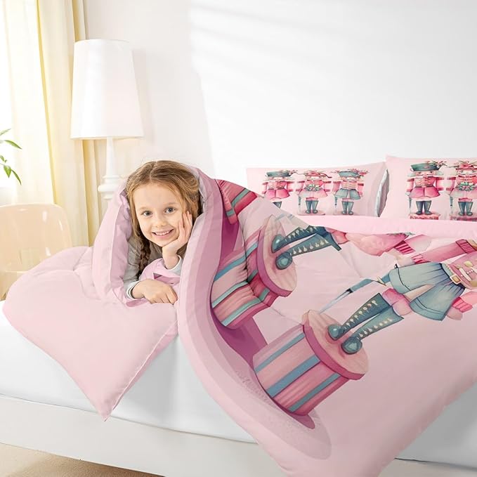 Feelyou Christmas Decor Nutcrackers Kids Comforter Set Queen Size Pink Christmas Bedding Set Funny Nutcracker Duvet Quilt for Kids Boys Girls Bedroom Berries Printed Decor Kawaii Soft Breathable