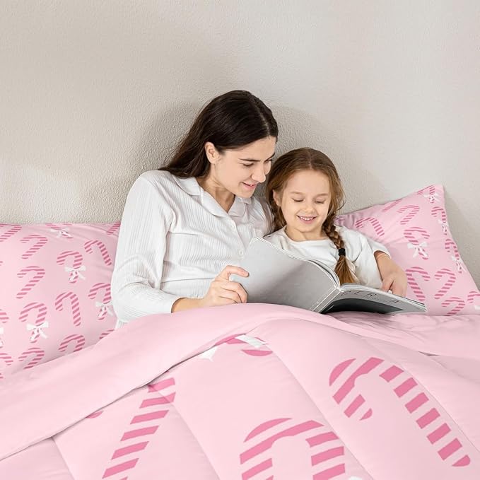 Feelyou Merry Christmas Comforter Set King Size Pink Candy Cane Bedding Set for Kids Boys Girls Bow Duvet Quilt Bedroom Decor Microfiber 3 Pcs with 2 Pillow Cases