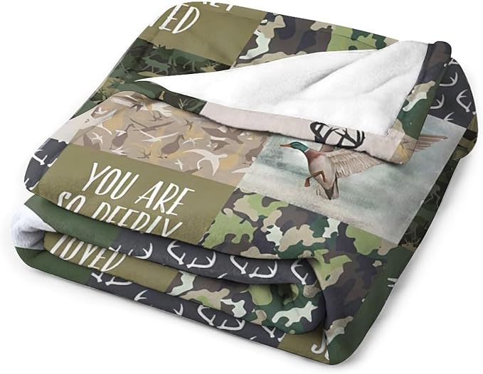 Deer & Duck Hunting Throw Blanket - Soft, Warm, Cozy Fleece for Women & Men, Adults - Couch, Sofa, Bed - 60"x80"