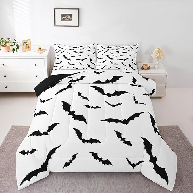 Erosebridal Halloween Bats Bedding Set White Black Spooky Comforter Set Queen,Horror Flying Bats Quilt for Kids Boys Girls Adults Gothic Mysterious Wild Animal Duvet Insert,Spooky Home Decor