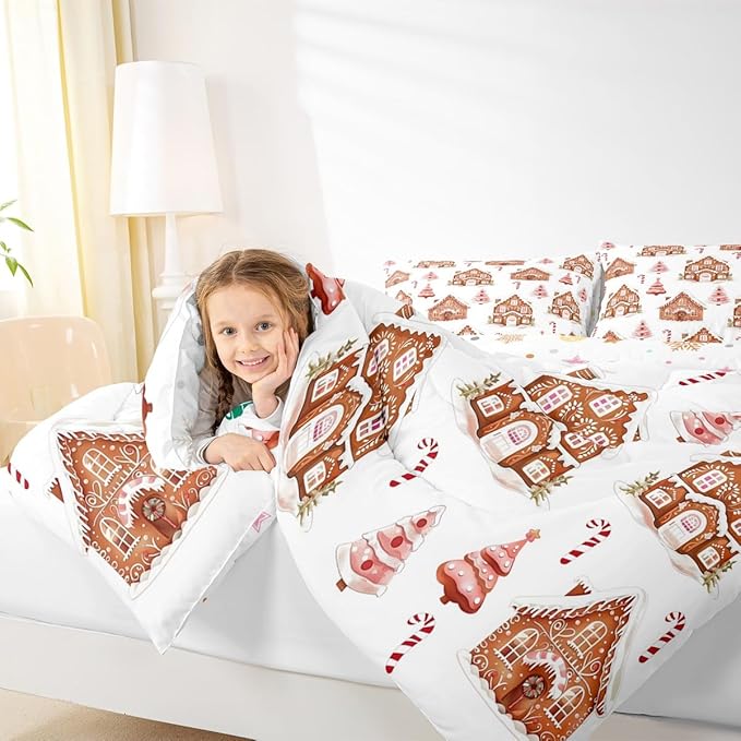 Feelyou Merry Christmas Comforter Set Queen Size Gingerbread House Bedding Set for Kids Boys Girls Xmas Tree Duvet Quilt Candy Cane Bedroom Decor Microfiber 3 Pcs with 2 Pillow Cases