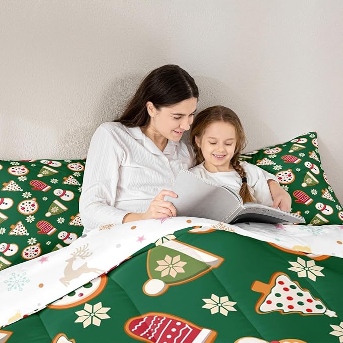 Feelyou Merry Christmas Comforter Set Toddler Size Snowman Bedding Set for Kids Boys Girls Gloves Cookies Duvet Quilt Snowflake Bedroom Decor Microfiber 2 Pcs with 1 Pillow Cases