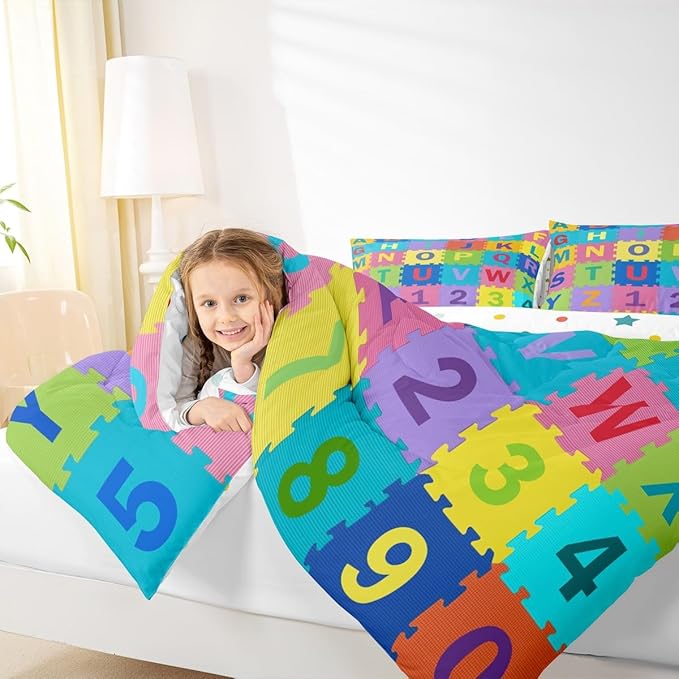 Feelyou Kids Puzzle Alphabet Numbers Comforter Set King Size ABC Letters Bedding Set for Kids Boys Girls Educational Duvet Quilt English Learning Bedroom Decor Microfiber 3 Pcs with 2 Pillow Cases