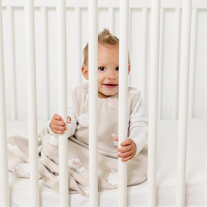 Woolino Merino Wool and Organic Cotton Baby Sleeping Bag - 4 Season Classic Sleep Sack - Two-Way Zipper Sleeping Bag for Baby and Toddler - 0-6 Months - Sheep