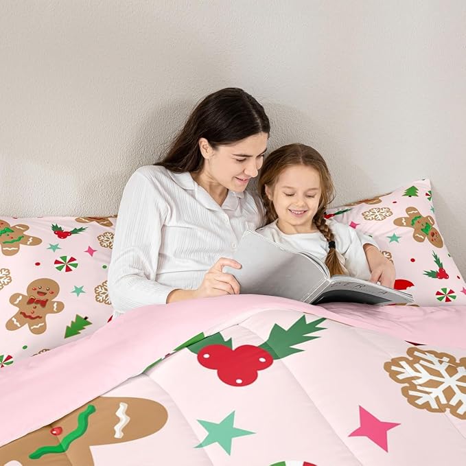 Feelyou Merry Christmas Kids Comforter Set King Size Gingerbread Man Bedding Set Xmas Tree Duvet Quilt for Kids Boys Girls Bedroom Red Berries Snowflake Decor Microfiber Ultra Soft Breathable