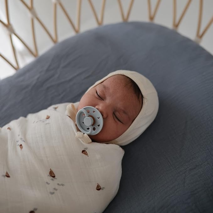 mushie Extra Soft Muslin Fitted Crib Sheet | 192 Thread Count | 28"x 52" (Tradewinds)