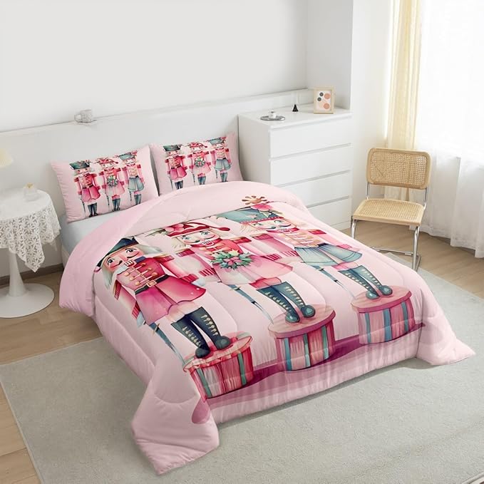 Feelyou Christmas Decor Nutcrackers Kids Comforter Set Toddler Size Pink Christmas Bedding Set Funny Nutcracker Duvet Quilt for Kids Boys Girls Bedroom Berries Printed Decor Kawaii Soft Breathable