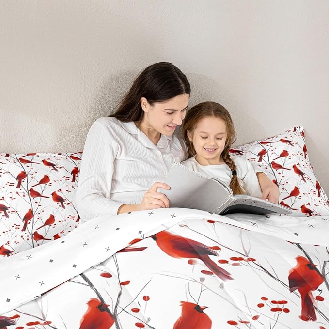 Feelyou Berries and Cardinals Pattern Comforter Set All Season Red Cardinal Bedding Set with 2 Pillow Cases Christmas Kids Queen Bedclothes Bird Print Decor Animal Decor Duvet Quilt Soft Lightweight