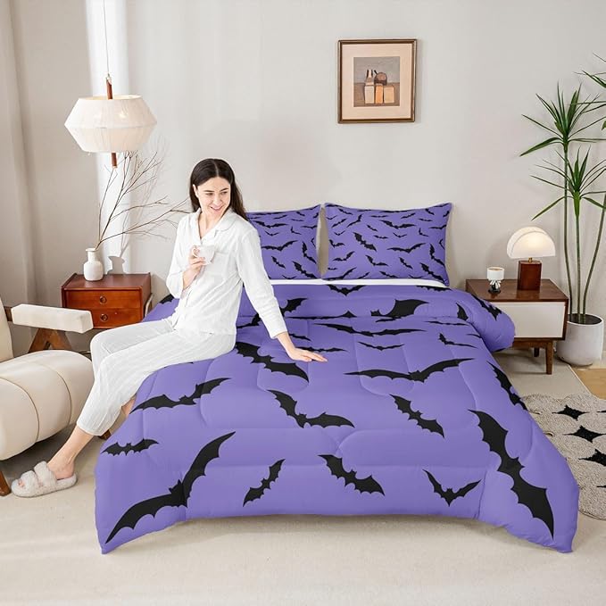 Purple Halloween Bedding Set Spooky Bats Comforter Set Toddler Size,Horror Halloween Decorations Quilt for Kids Boys Girls Adults Gothic Flying Bat Silhouette Duvet Insert,Goth Bedroom Decor