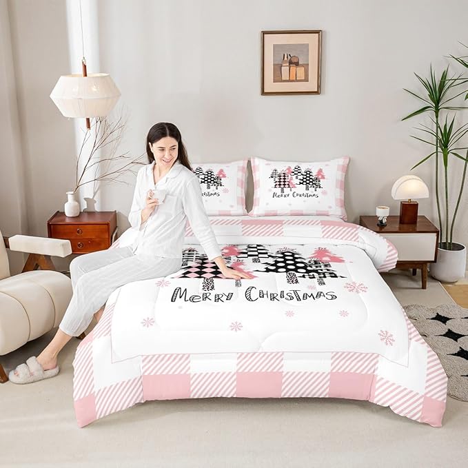 Manfei Merry Christmas Comforter Set Queen Size, Pink Plaid Xmas Trees Bedding Set 3pcs, New Year Cartoon Down Comforter for All Season, Kids Girls Santa Claus Bedroom Decor, 2 Pillowcases, No Sheets