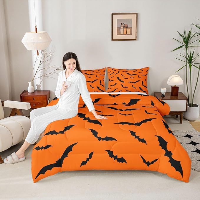 Erosebridal Halloween Comforter Set Gothic Bats Bedding Set Queen Size,Spooky Silhouette Bat Quilt for Kids Boys Girls Adults Flying Mysterious Animals Down Comforter,Horror Spooky Home Decor
