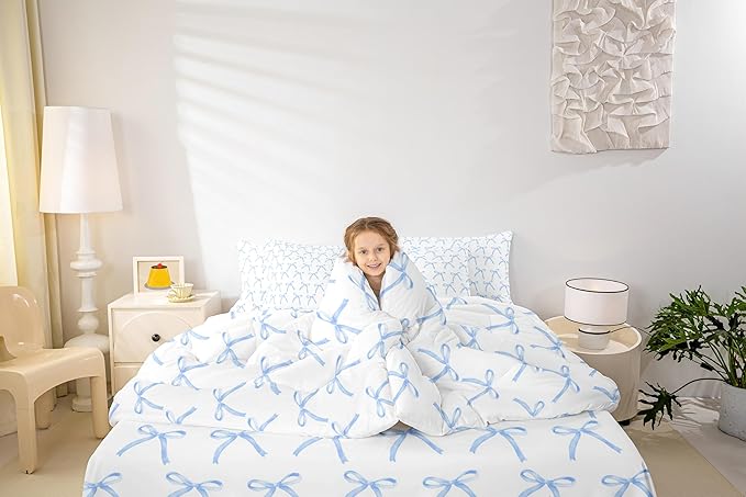 Manfei 7 Pieces Cartoon Bowknot Kids Comforter Full Size,Bow Tie Knot Geometric Patchwork Fashion Bedding Set,Hand-Painted Sketch Blue Noble（Comforter+Fitted+Flat+2 Pillowcases+2 Throw Pillow Covers