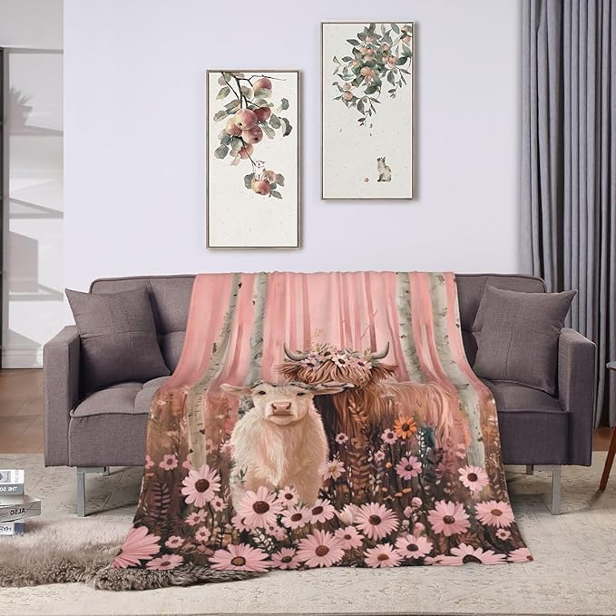 Highland Cow Blanket Pink Forest Cattle Daisy Decor Throw Blanket Super Soft Flannel Lightweight Fluffy Plush Fuzzy Fleece Blanket Gifts for Girl Woman Boys Kids Adults Man for Bed Sofa 50"X60"