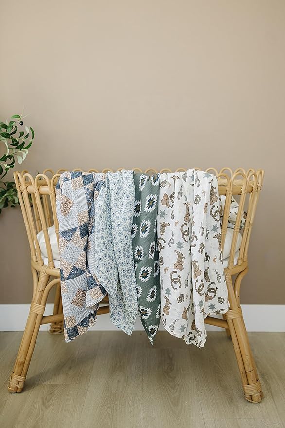 Mebie Baby Patchwork Print Muslin Swaddle, Modern and Neutral Swaddle Blanket for Baby Girl or Boy, Soft Baby Blankets, 0-3 Month, Comfy Wrap, Baby Essentials & Gifts