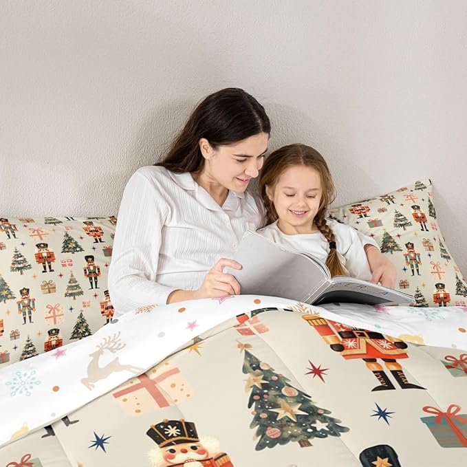 jejeloiu Xmas Nutcracker Comforter Set Full Size Christmas Beige Bedding Set for Kids Boys Girls Cute Snowflakes Duvet Quilt Bedroom Decor