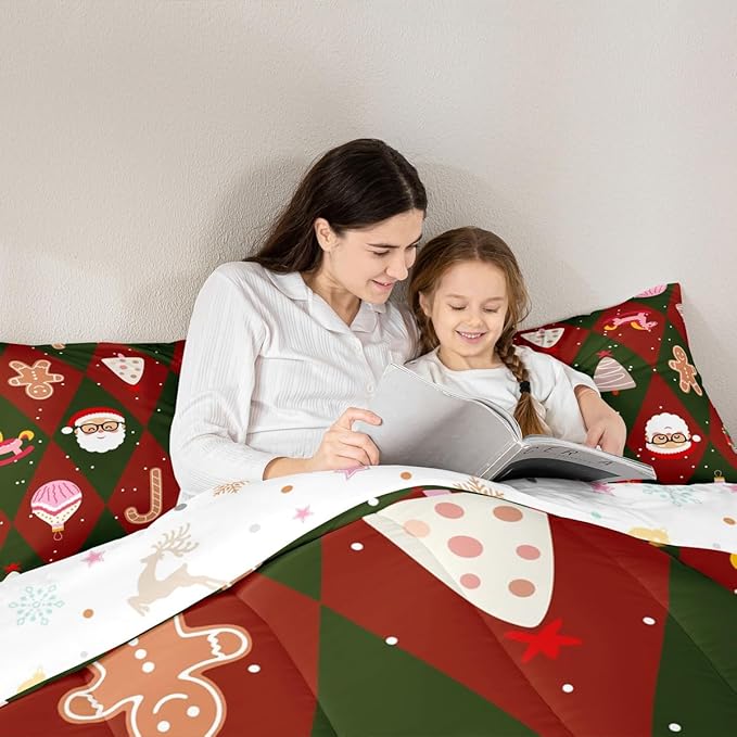 Feelyou Merry Christmas Bedding Set Soft for Boys Girls, Santa Claus Comforter Set Full Size Xmas Tree Nutcracker soldier Duvet Quilt Microfiber Gingerbread Man Bedroom Decor 3 Pcs with 2 Pillow Cases