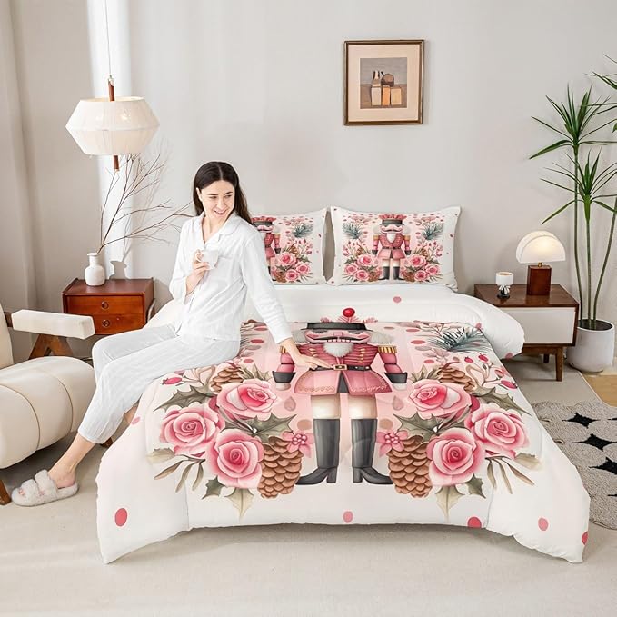 Feelyou Christmas Decor Nutcrackers Comforter Set All Season Pink Christmas Bedding Set with 1 Pillow Cases Funny Nutcracker Kids Twin Bedclothes Rose Decor Berries Duvet Quilt Soft Lightweight