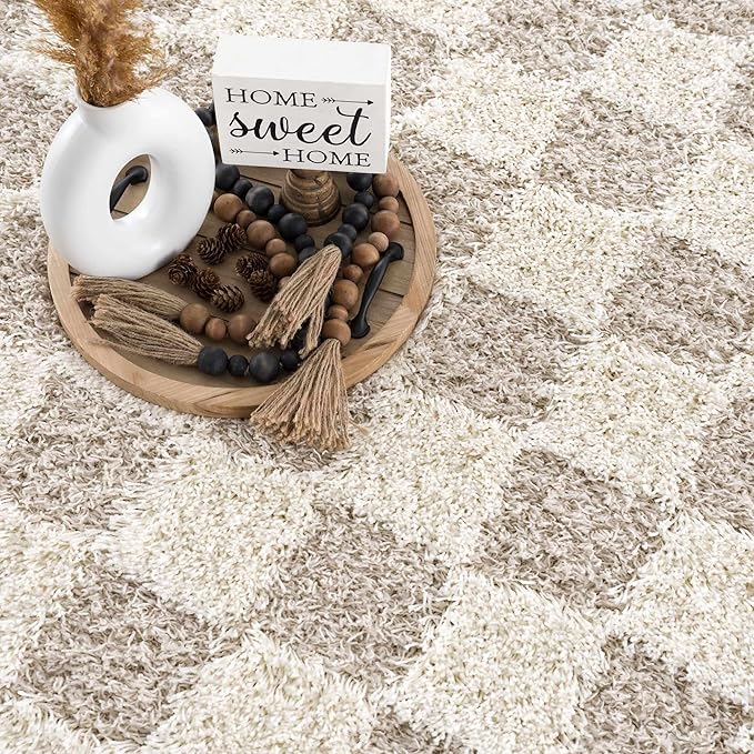 BoutiqueRugs Atira Checkered Shag Area Rug - Cream, Light Beige, Light Brown - 5'3" Round