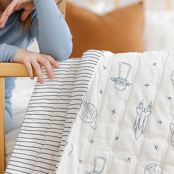 MakeMake Organics Organic Toddler Comforter GOTS Certified Organic Crib Blanket Cotton Infill Tufted Reversible - Ultra Soft Breathable (44"x60", Astronaut + Blue Pebble)