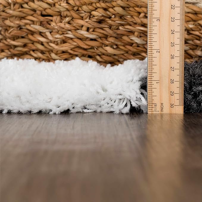 BoutiqueRugs Atira Black and White Modern Checkered Shag - High Pile Fluffy Shaggy Carpet - Kids Room, Nursery, Living Room, Bedroom, Playroom - White, Black - 6'7" X 9'6" (6x9)