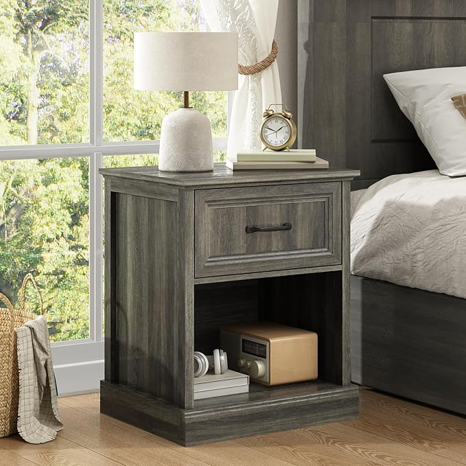 CARPETNAL Farmhouse Dresser and Nightstand Sets for Bedroom, 3 Pcs Bedroom Set, 9 Drawer Dresser & Nightstand Set of 2, Modern Wood Chest of Drawers for Bedroom, Living Room, Entryway, Grey