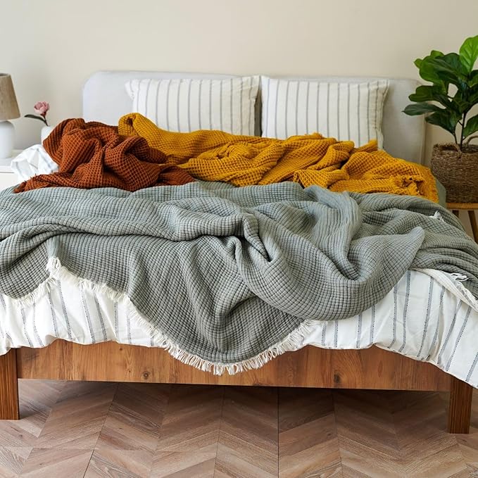 Cotton Muslin Blanket – Soft Muslin Comforter Quilt Made from Premium Muslin Fabric, Lightweight Breathable Cotton Quilt for All Seasons (Sage Gray, Twin)