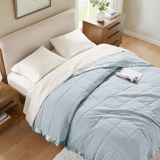 Madison Park Windom Down Alternative Blanket, Premium 3M Scotchgard Moisture Wicking Treatment, Lightweight and Soft Bed Cover For All Season, Satin Trim, Blue Twin