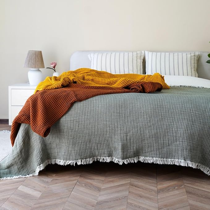 Cotton Muslin Blanket – Soft Muslin Comforter Quilt Made from Premium Muslin Fabric, Lightweight Breathable Cotton Quilt for All Seasons (Sage Gray, Twin)