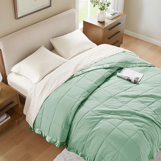 Madison Park Windom Down Alternative Blanket, Premium 3M Scotchgard Moisture Wicking Treatment, Lightweight and Soft Bed Cover For All Season, Satin Trim, Seafoam Twin