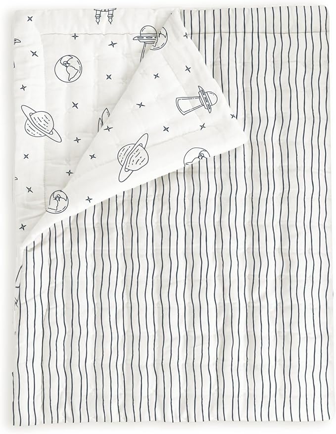MakeMake Organics Organic Twin Comforter GOTS Certified Organic Kids Blanket Cotton Infill Tufted - Reversible Ultra Soft Breathable Boys Girls (68"x88", Astronaut + Blue Pebble)