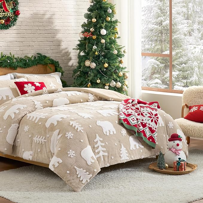 Amélie Home Christmas Comforter Set Queen, Fluffy Christmas Bedding Set with Polar Bear, Beige Fleece Plush Comforter for Winter, 3 Pieces, 1 Soft Comforter and 2 Pillowcases